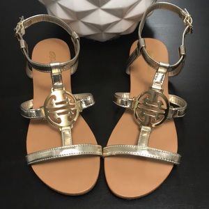 🔥HP🔥Gold Medallion sandals